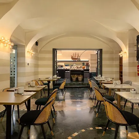 Ancora Hotel