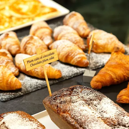 Отель Ancora 4*