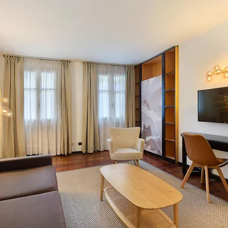 Ancora Hotel