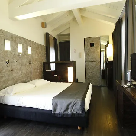 Ancora Отель 4*