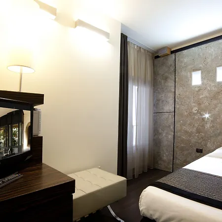 安科拉酒店 酒店