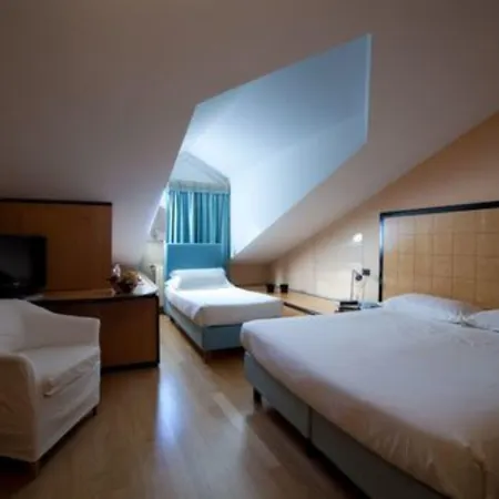 Hotel Ancora 4*